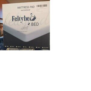 Full size Mattress Protector 100% waterproof NEW IN THE BOX